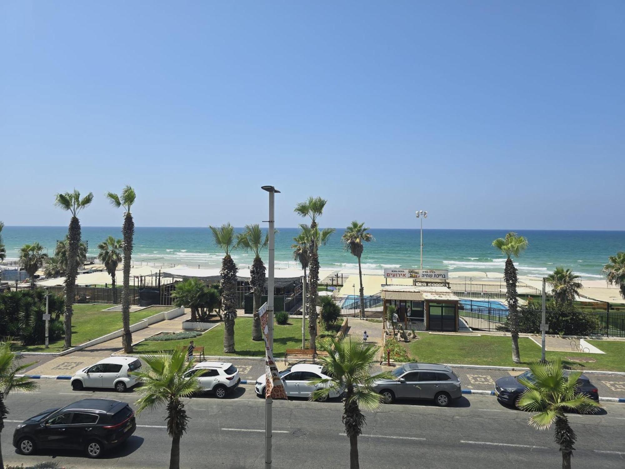 Gk Apartment Beauty Bat Yam Eksteriør billede