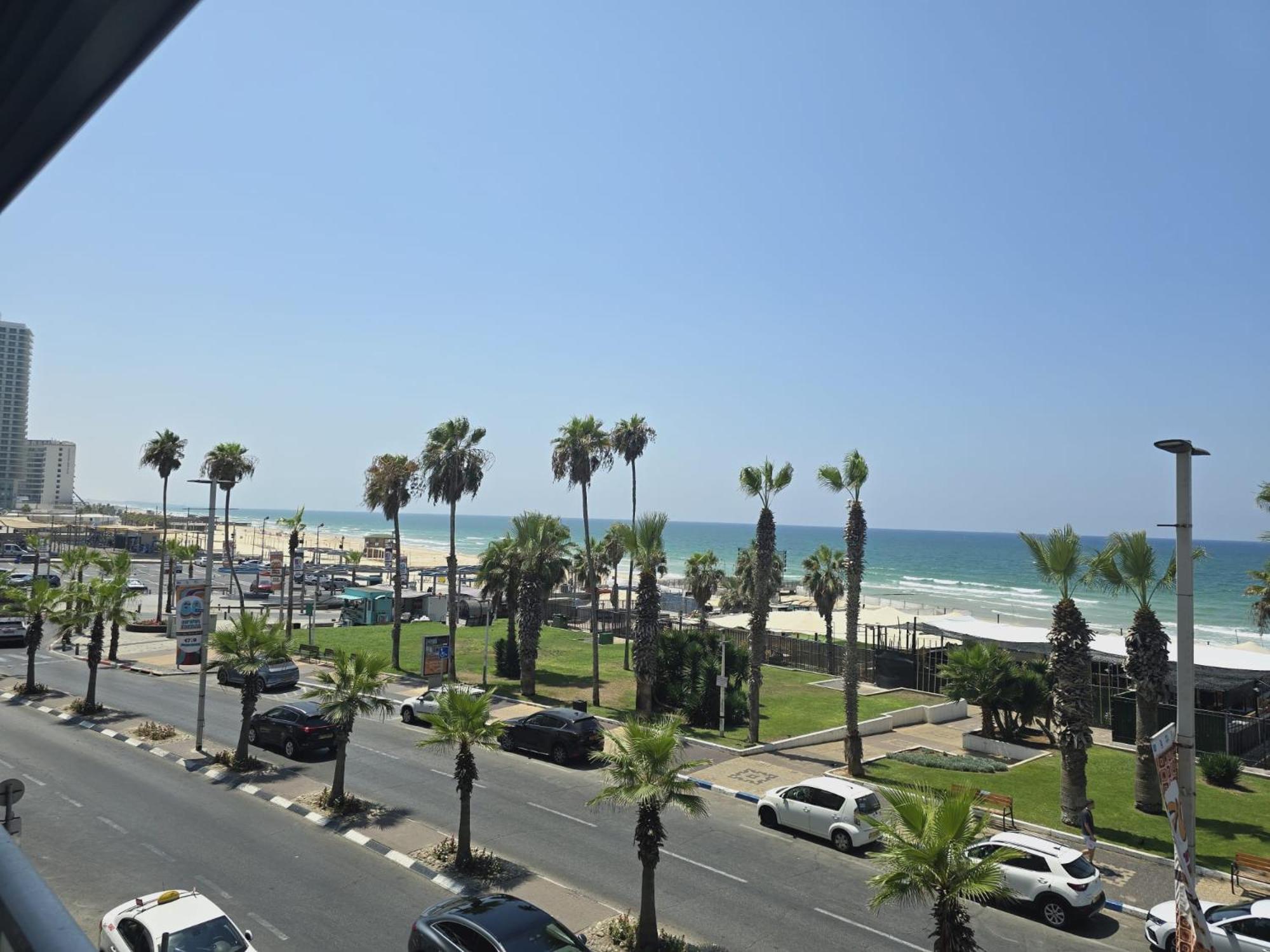 Gk Apartment Beauty Bat Yam Eksteriør billede